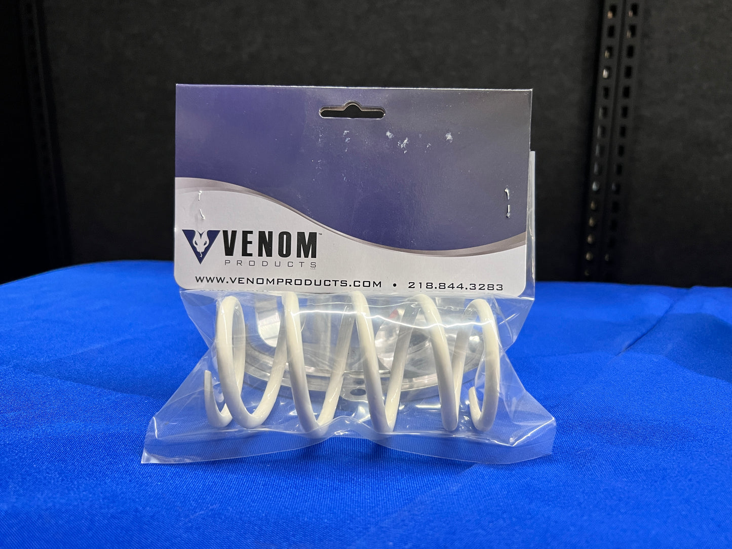 VENOM ALMOND CLUTCH SPRING